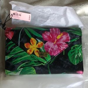 🌸 Victoria Secret Phone Wallet